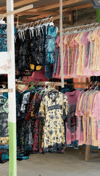 indonesian batik seller